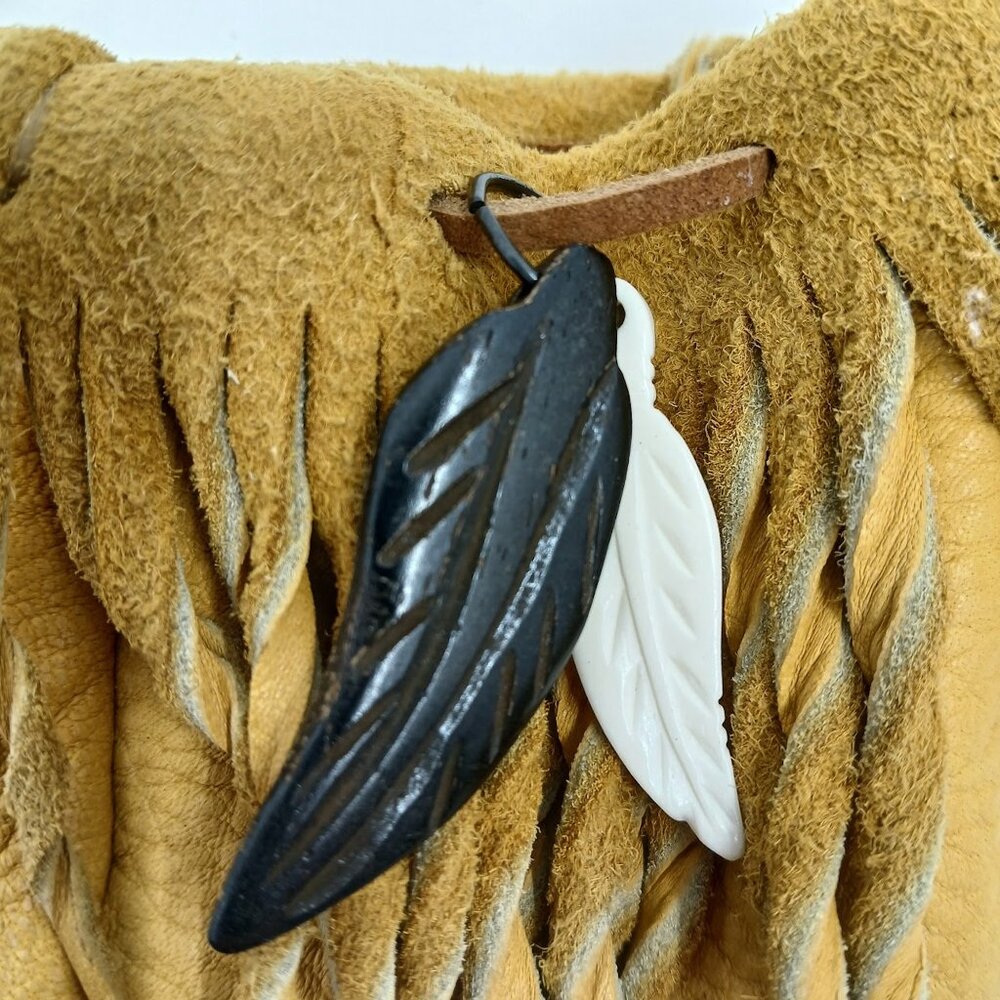 Tan leather pouch with copper beads and feathers - Picture 4 of 5